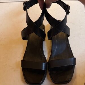 Vionic Black Strappy Sandals